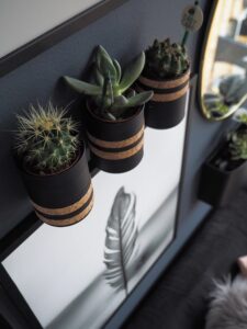 podstavka-dlya-cvetov-loft-svoimi-rukami-1