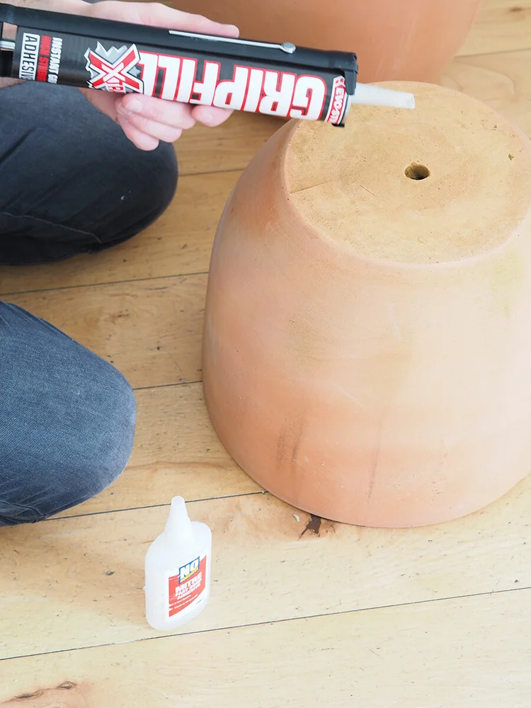 Как сделать кашпо для большого цветка своими руками в форме песочных часов Как сделать кашпо для большого цветка своими руками в форме песочных часов