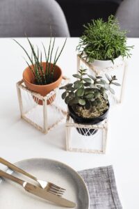 Подставка для цветов из дерева: мастер-класс